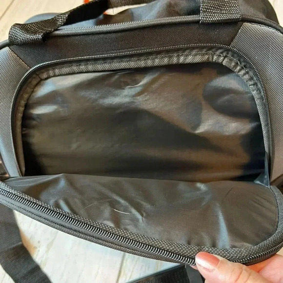 Rockland luggage small canvas carry on bag with strap NWT - Picture 4 of 8